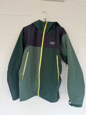 Arc'teryx Men's Beta Lightweight (2023) - Large - 100% legit, receipt rare color